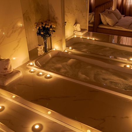 Royal Stylish Apartment In The Old City ลวีฟ ภายนอก รูปภาพ