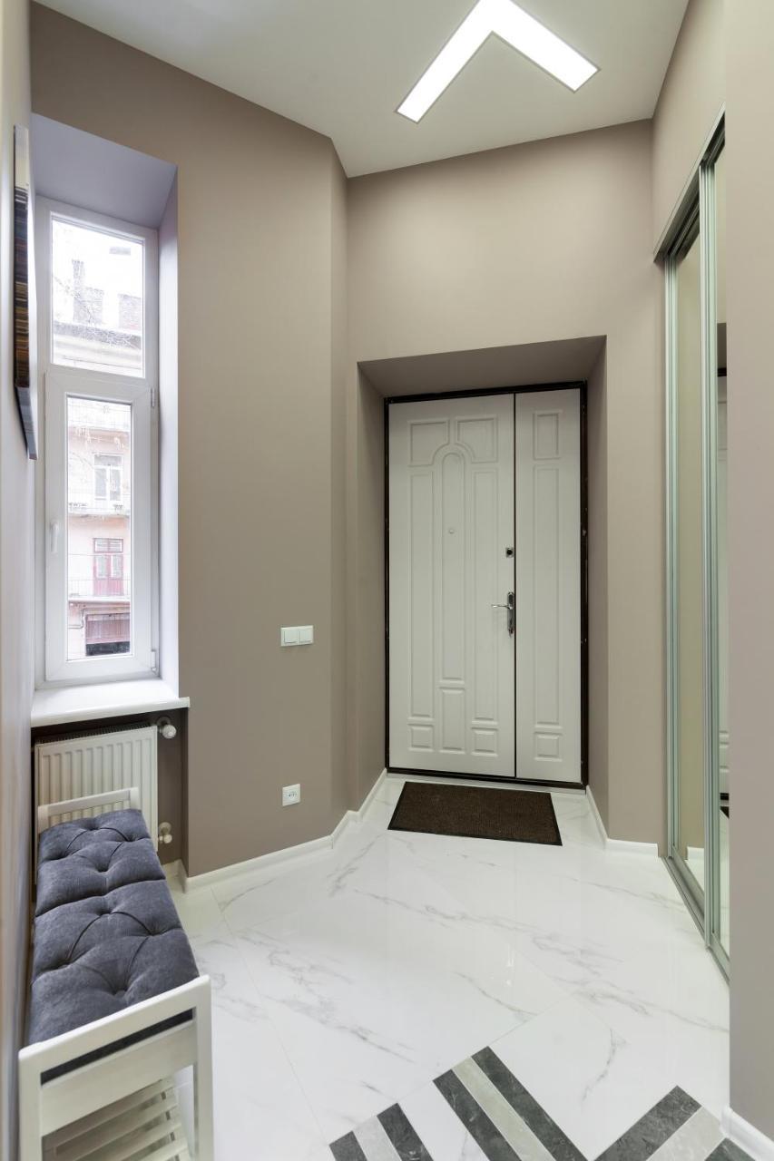 Royal Stylish Apartment In The Old City ลวีฟ ภายนอก รูปภาพ