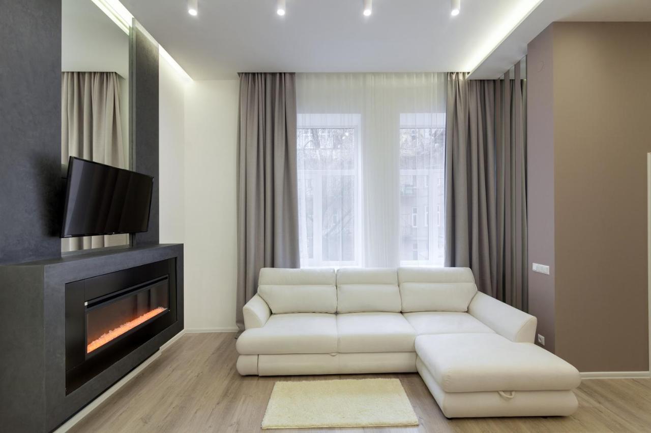 Royal Stylish Apartment In The Old City ลวีฟ ภายนอก รูปภาพ